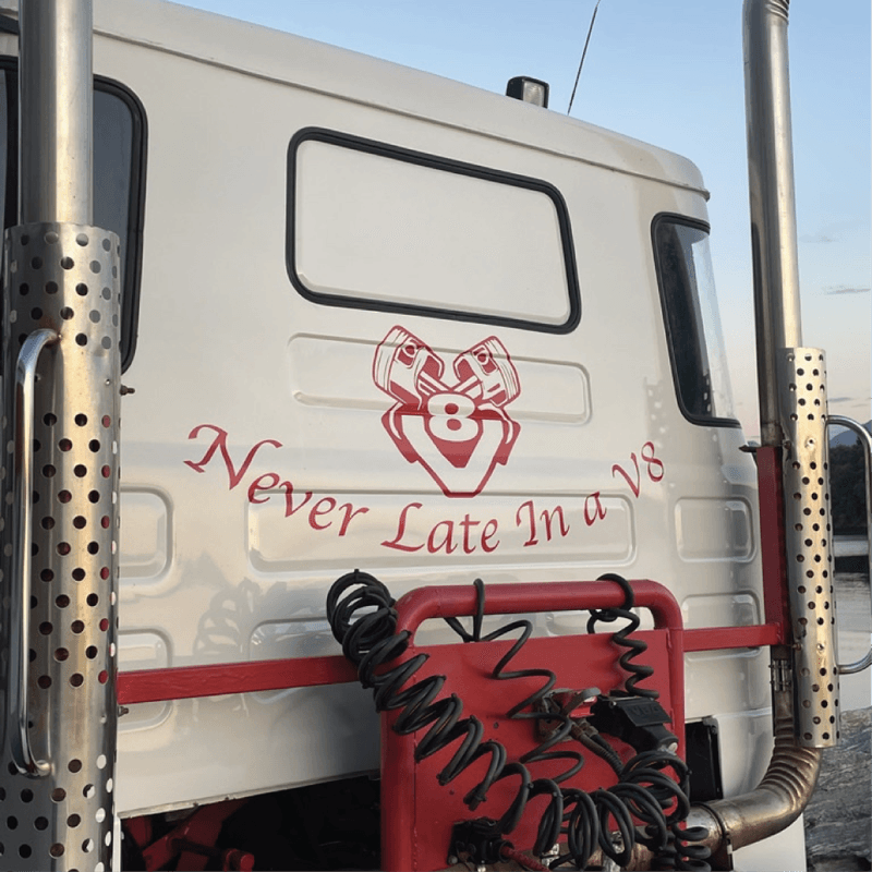 Never late in a V8 2stk